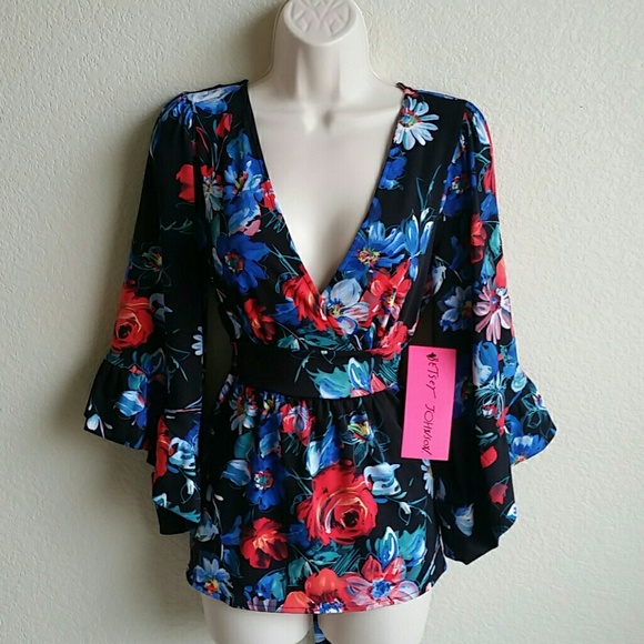 Betsey Johnson Tops - Final price! Beautiful floral v-neck top