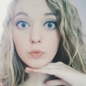 Meet your Posher, Maya