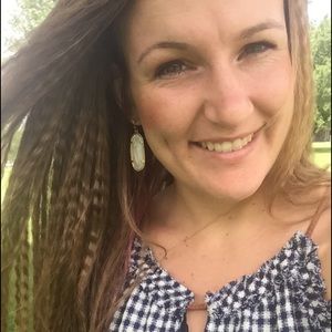 Meet your Posher, Cortney