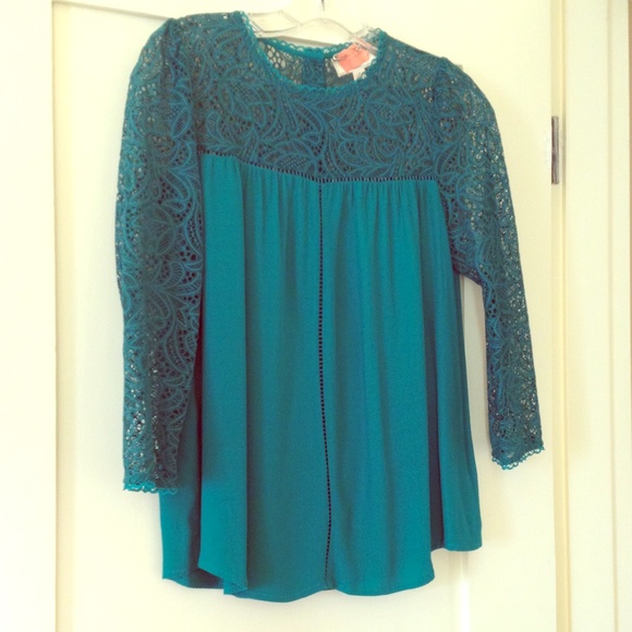 Perfect holiday blouse