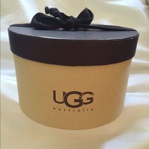 Ugg winter eyer cover