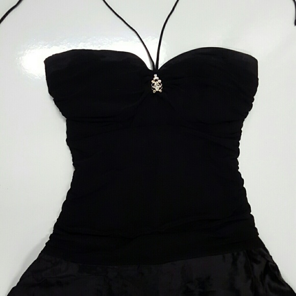 Classic 90's Black Silk Sweetheart Neck Line Dress - Picture 4 of 4