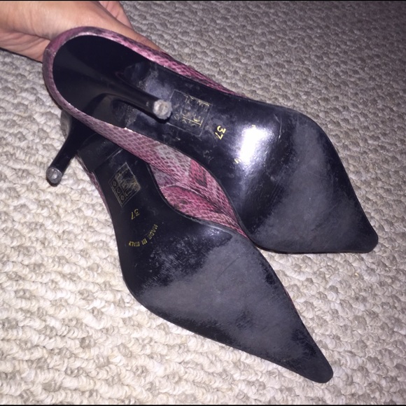 Aldo, snake patterned super pointy stilettos. - Picture 4 of 4