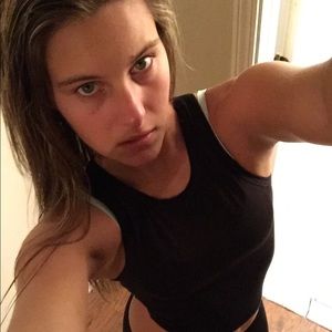 Meet your Posher, Alisha