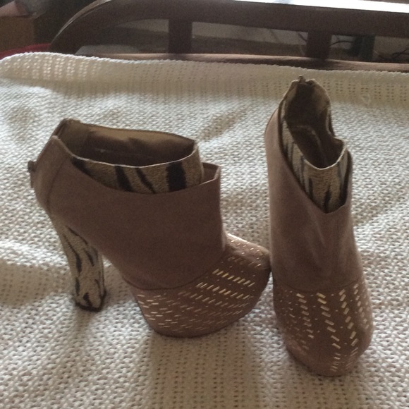 Platform heels