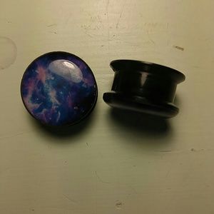 11/16" plugs
