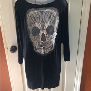 Oversized black shirt