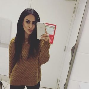 Meet your Posher, Genesis