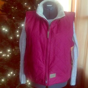 Cozy raspberry vest by Schmidt workwear