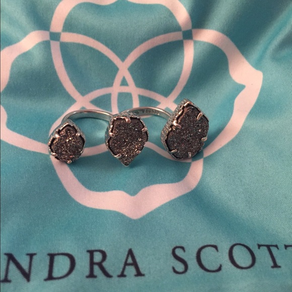 Kendra Scott Jewelry - Silver Drusy Naomi ring
