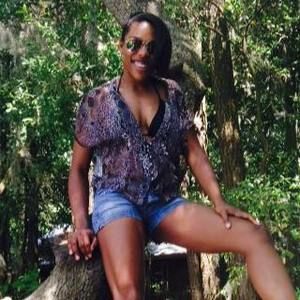 Meet your Posher, Alexia