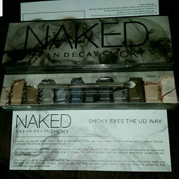 🌹UD "SMOKY" SHADOWS AUTHENTIC🌹