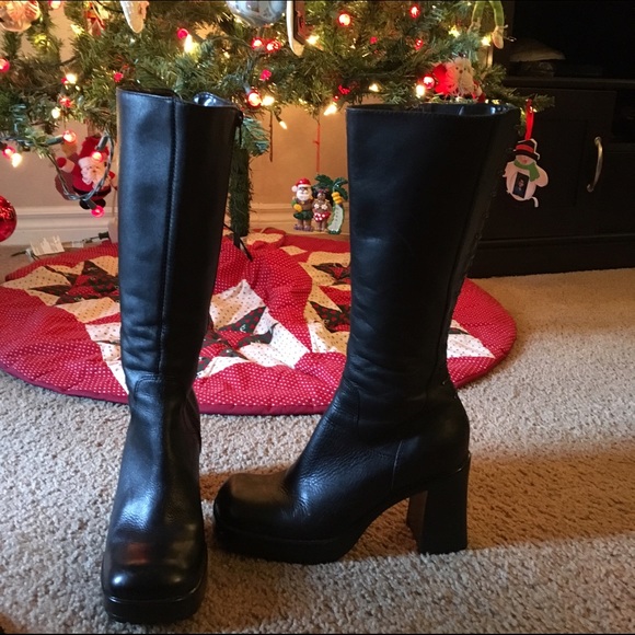 Lace up back Steve Madden boots.