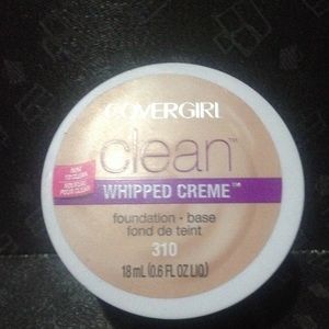 Covergirl clean whipped creme foundation