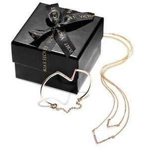 NEW Victoria's Secret bracelet and necklace set