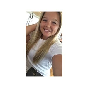 Meet your Posher, Brittany