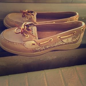 Women's size 8 sperrys