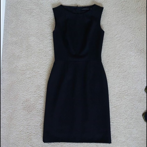 Tahari Dresses & Skirts - Womens classy simple dress SALE