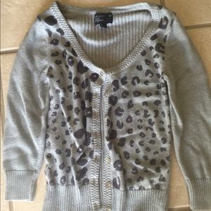 Adorable Paw Sweater🐾