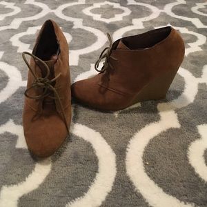Sam Edelman brown suede booties!