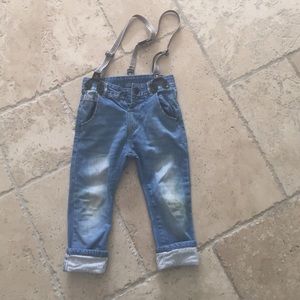 Zara 24-36 year old boys pants