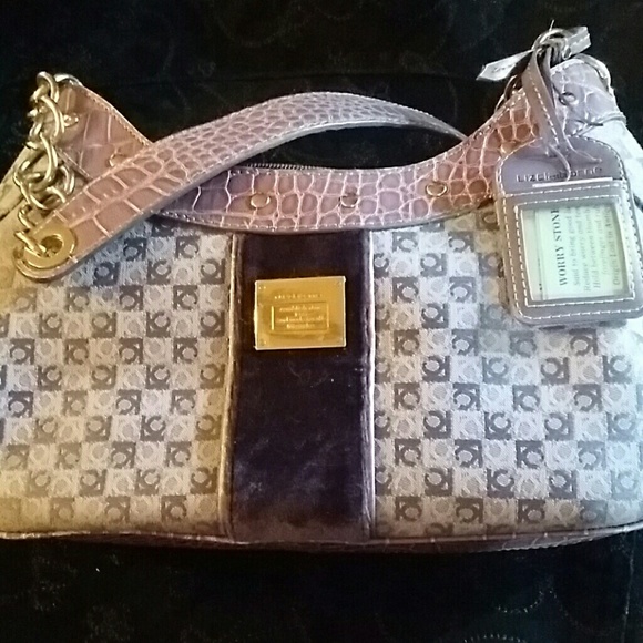Liz Clayborn Lavender Hand bag - Picture 1 of 3