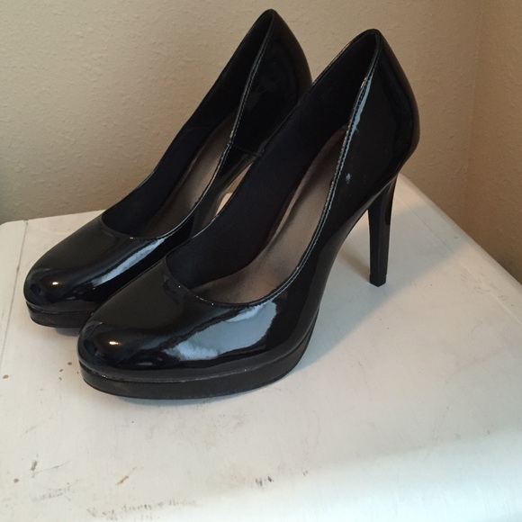 4 inch Black Heels