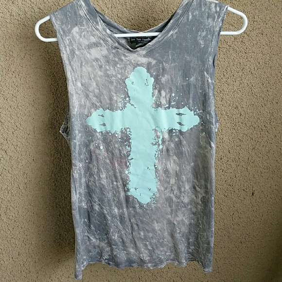 Cross muscle tank