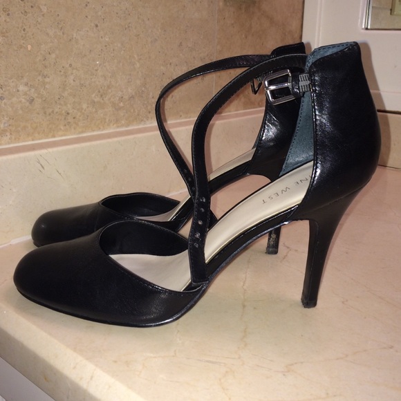 Black Leather Ankle Strap Pumps