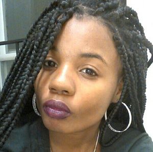 Meet your Posher, Deonna