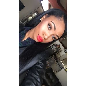 Meet your Posher, Sekela