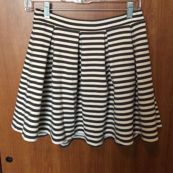 American Eagle Striped Skirt