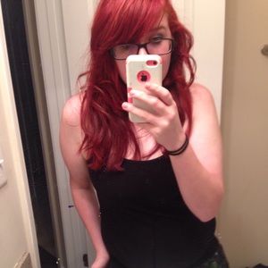 Meet your Posher, Caitlyn