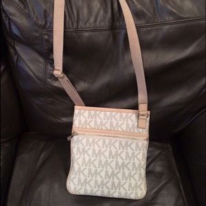 Michael Kors cross body purse