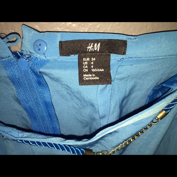 Blue mini H&M skirt. - Picture 2 of 3