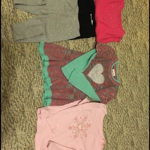 Toddler girl lot of gently to never worn clothes
