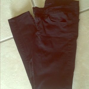 Black AE Skinny jeans💕