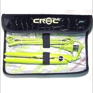 ✨SALE✨ Mini Croc Straightner
