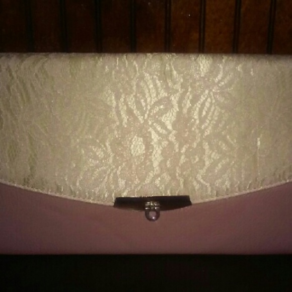 Clutch-NWOT