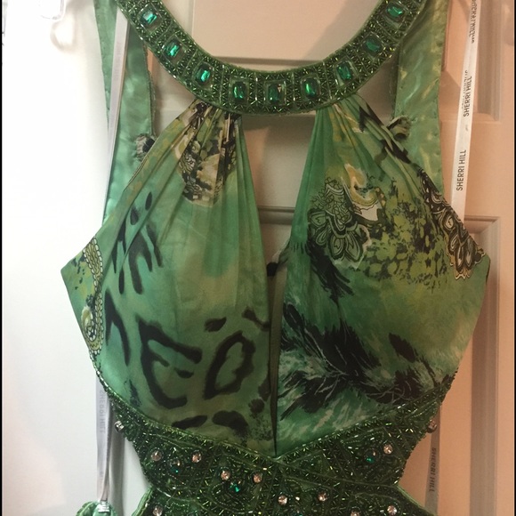 🔸HOST PICK!🔸Authentic SHERRI HILL Formal Gown