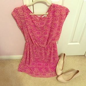 Cute pink dress!