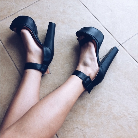 ⭐️NEW⭐️ Platform Ankle Strap Heels