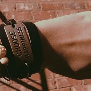 CHOOSE HAPPINESS BRACELET
