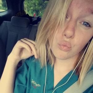 Meet your Posher, Briana