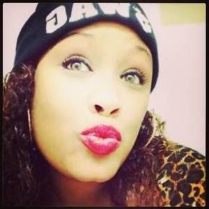 Meet your Posher, Cassandra