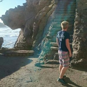 Meet your Posher, Charles