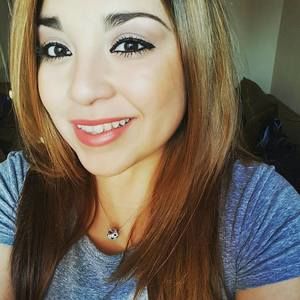 Meet your Posher, Ana