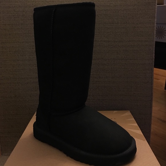 Brand new classic tall black ugg boots in box