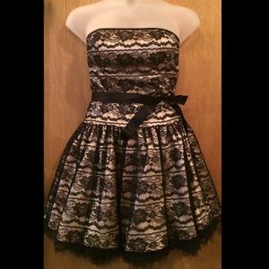 Jessica McClintock champagne & black dress 5/6