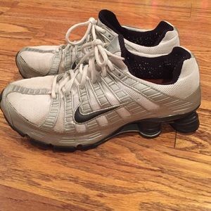 Men's White Nike Shox